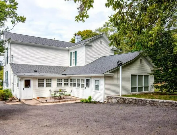 Tolley House hotel detail image 2