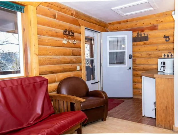 Half Moon Lake Lodge hotel detail image 3