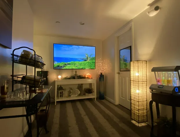 Stone Hollow hotel detail image 4