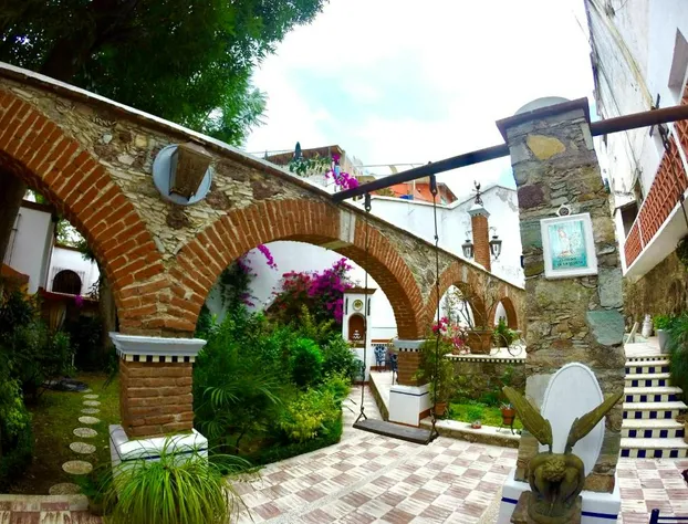 San Bernabé Tres hotel detail image 1