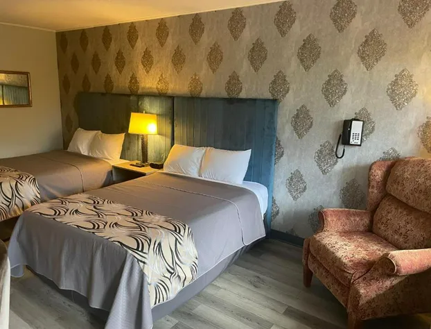 Village Inn of Hardy hotel detail image 3