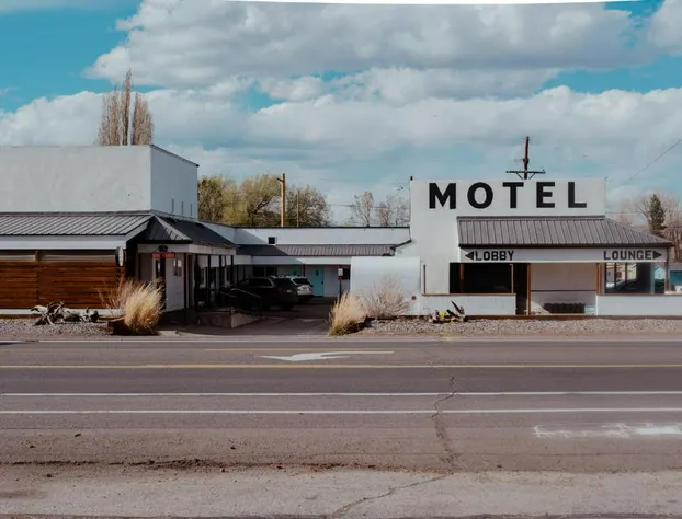 Mellow Moon Lodge hotel detail image 1