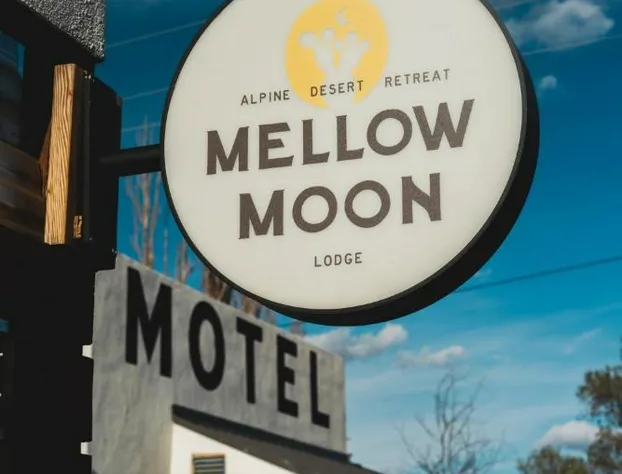 Mellow Moon Lodge hotel detail image 2