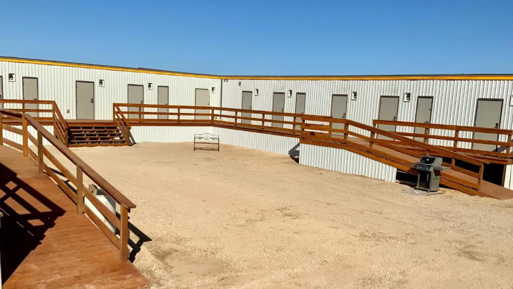 Karbani Inn hotel hero