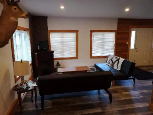 Crabbe Mountain Inn hotel detail image 2