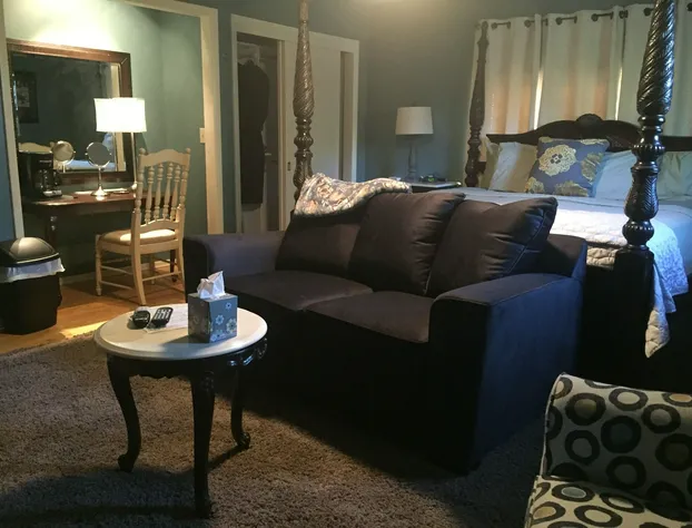 Up Up and Away Lodging hotel detail image 2