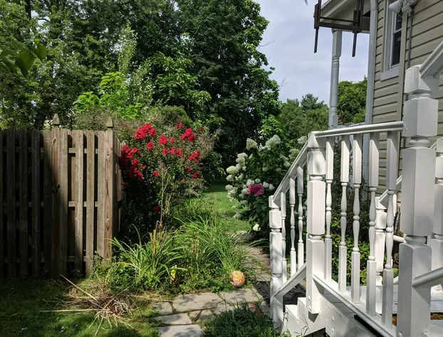 Montclair Apartment hotel detail image 2