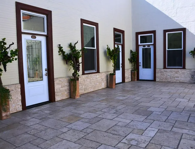 Trending Inn hotel detail image 3