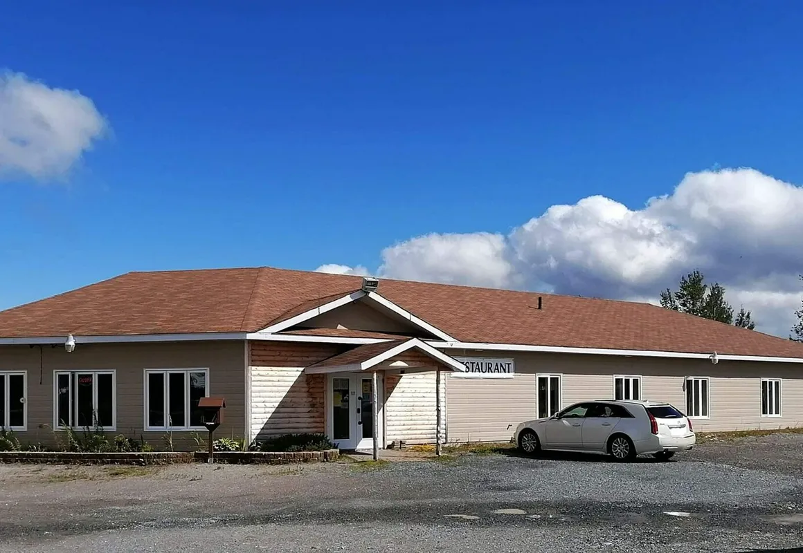 Auberge du Lac Tiblemont hotel hero