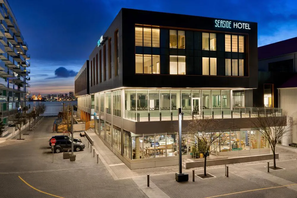 Seaside Hotel North Vancouver hotel hero
