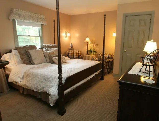 Pineapple Hill Inn Bed & Breakfast hotel detail image 2