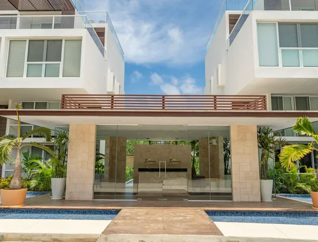 Luxury Ocean View Penthouse hotel detail image 1