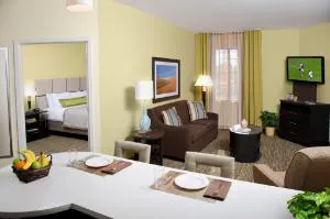 Candlewood Suites Orlando - Lake Buena Vista by IHG hotel detail image 1