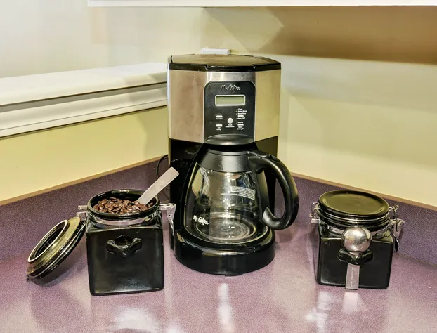 Lux Townhouse Walk to All Sleeps 6 Adults hotel detail image 2