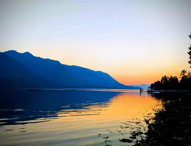 Frigon Suite - Waterfront hotel detail image 1