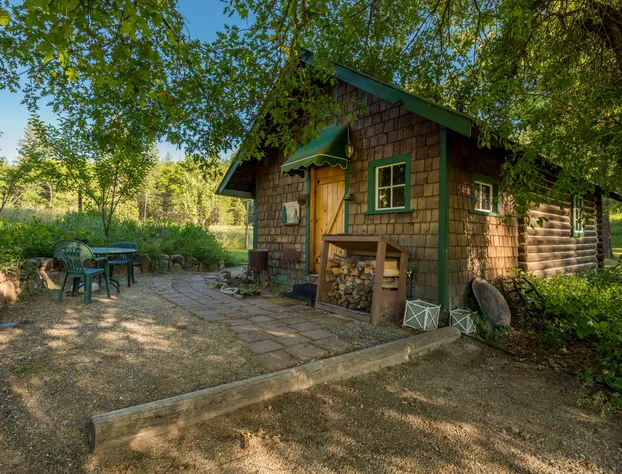 The Davies Family Inn hotel detail image 1