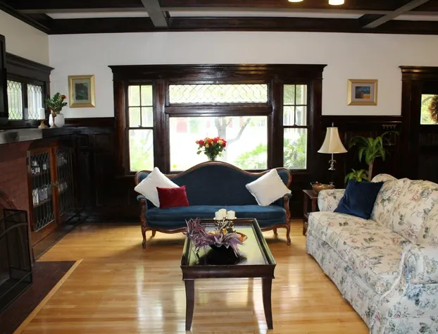 Lady Geneva Bed and Breakfast hotel detail image 2