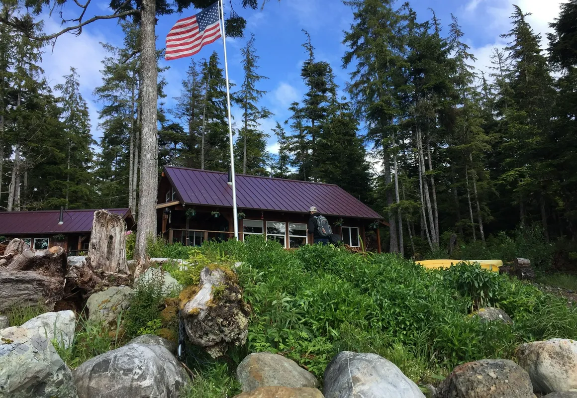 Eagles Wings Wilderness Lodge hotel hero