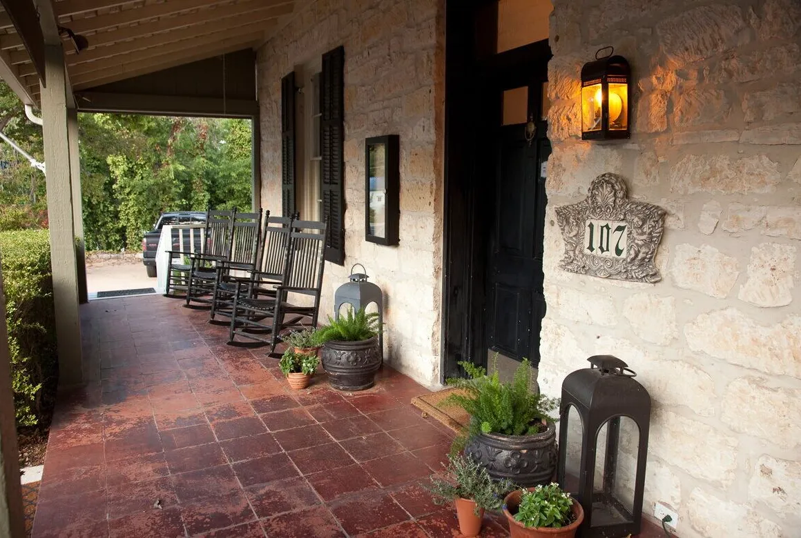 The Evers House hotel hero