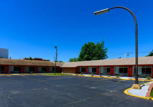 Oaks Motel Greensboro Nc hotel detail image 2