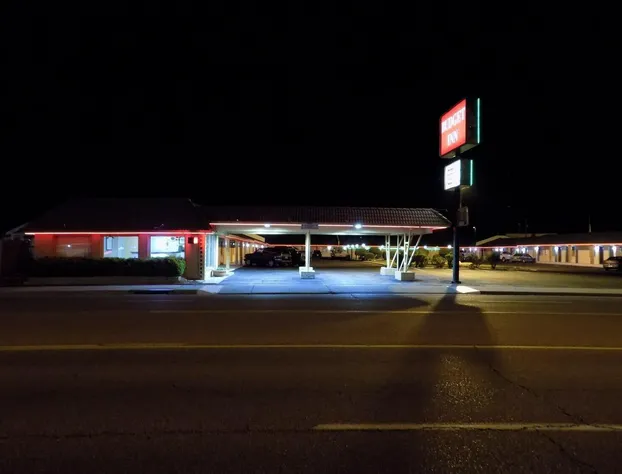 Budget Inn hotel detail image 3