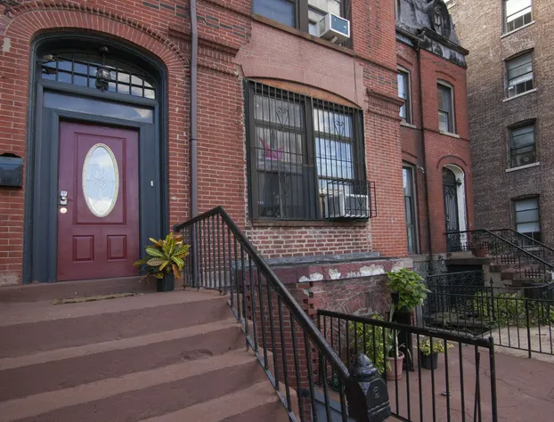 Saint Nicholas Inn Guesthouse hotel detail image 1