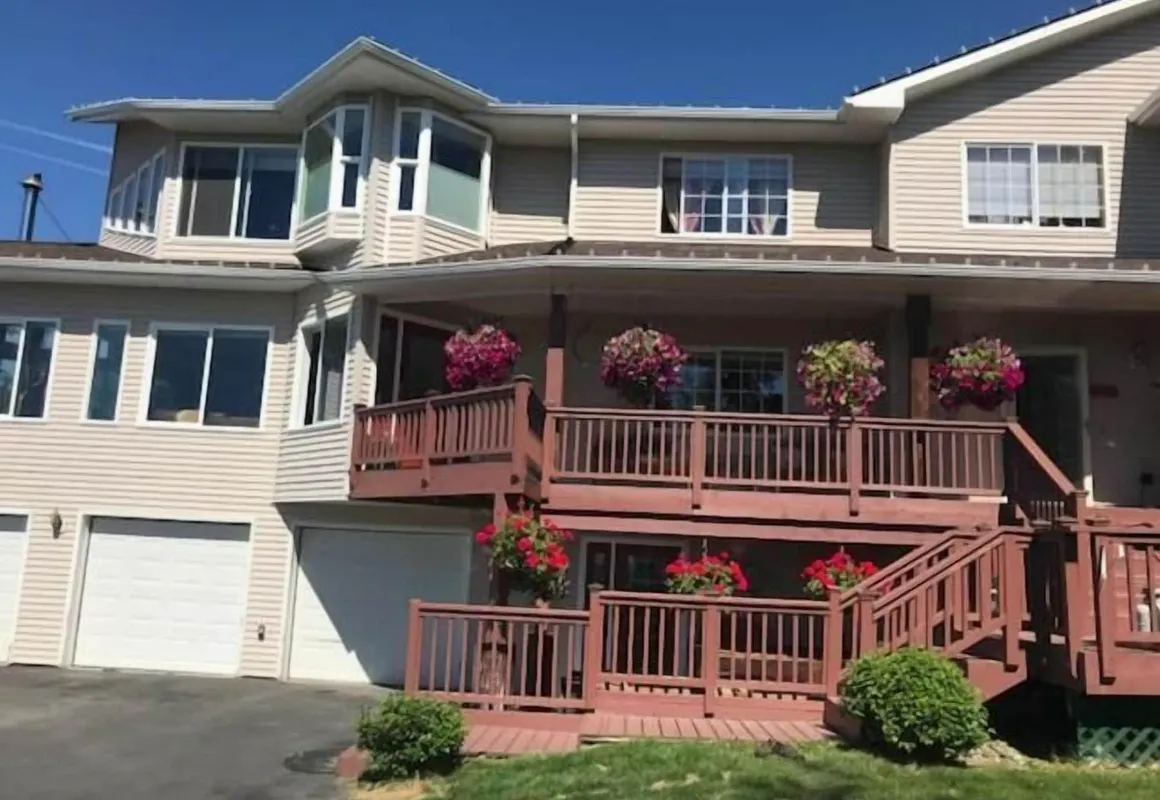 Alaska Sundance Retreat B&B hotel hero