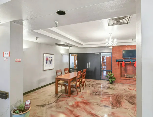 OYO Hotel Edmond - University of Central Oklahoma hotel detail image 2