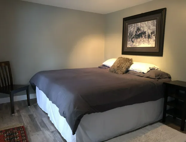 Wolfs Den on the River hotel detail image 2