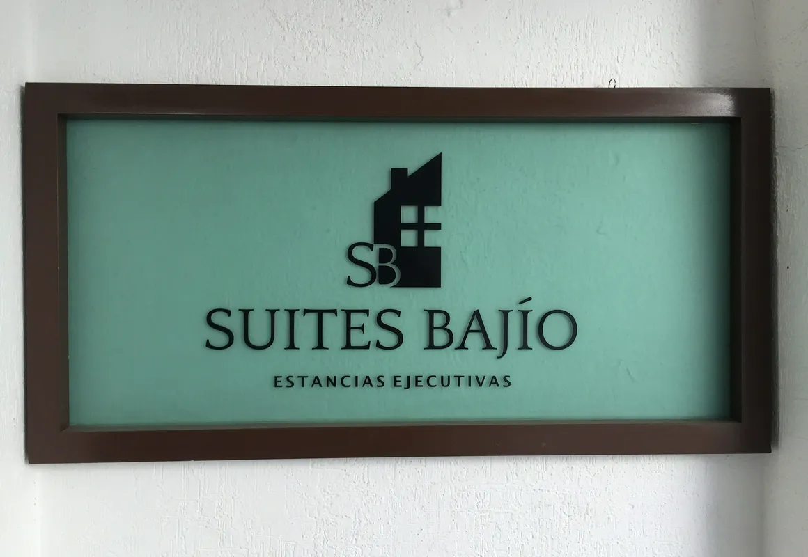 Suites Bajio hotel hero