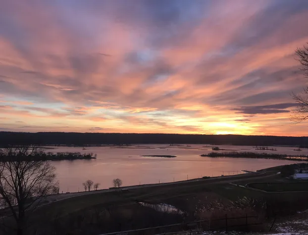 Eagle View Motel & Retreat hotel detail image 1