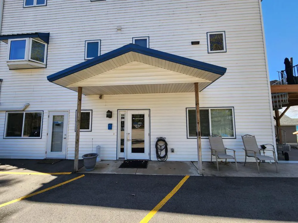 Viking Bay Resort & Lodge hotel hero