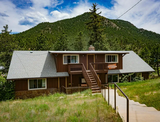Estes Park Adventure Hostel hotel detail image 1