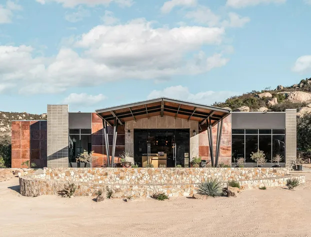 Oeno Wine Lodge hotel detail image 3