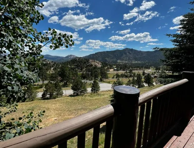 Taharaa Mountain Lodge hotel detail image 2