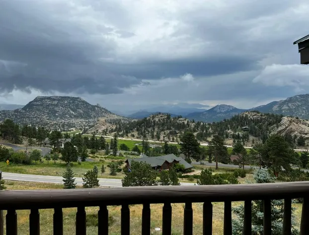 Taharaa Mountain Lodge hotel detail image 3