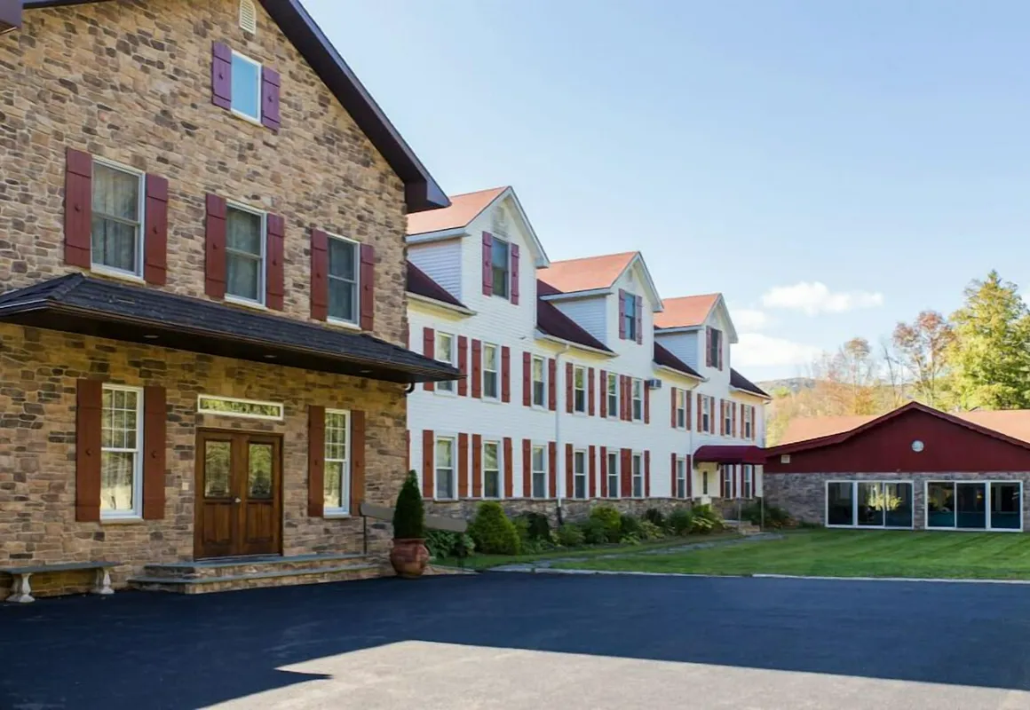 Copperhood Retreat & Spa hotel hero