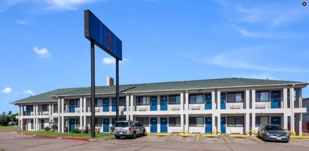 Motel 6 Irving, TX - Loop 12 hotel hero