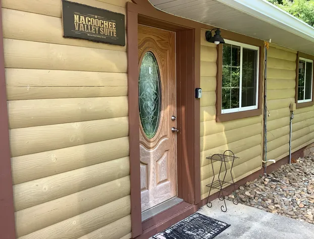 Nacoochee Valley Lodge hotel detail image 3