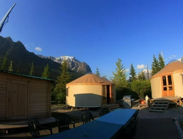 Fortress Lake Wilderness Retreat hotel detail image 1