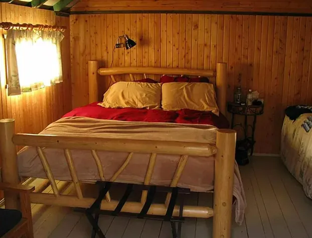 Fortress Lake Wilderness Retreat hotel detail image 3