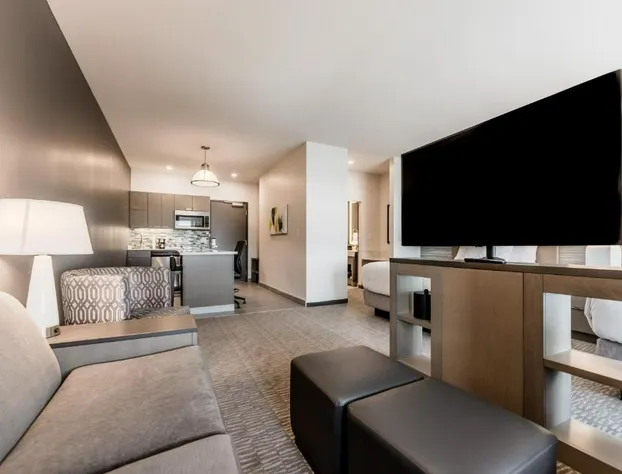 Hyatt House Winnipeg-South/Outlet Collection hotel detail image 1