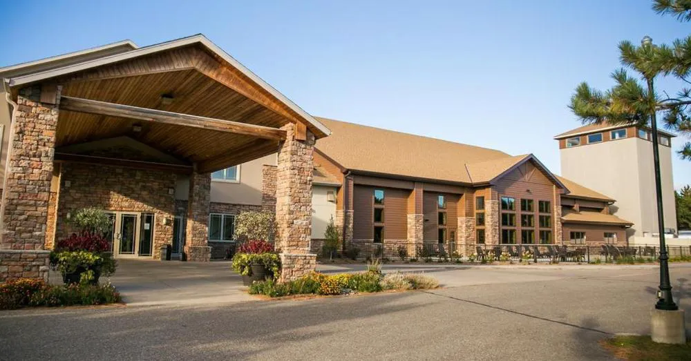 Thumper Pond Resort hotel hero