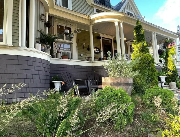 La Maison de Ville - bed & bistro hotel detail image 2