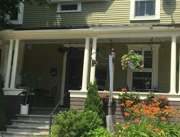 La Maison de Ville - bed & bistro hotel detail image 3