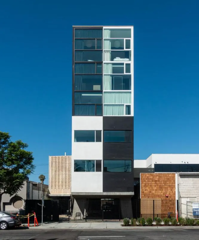 Abpopa Hillcrest hotel hero