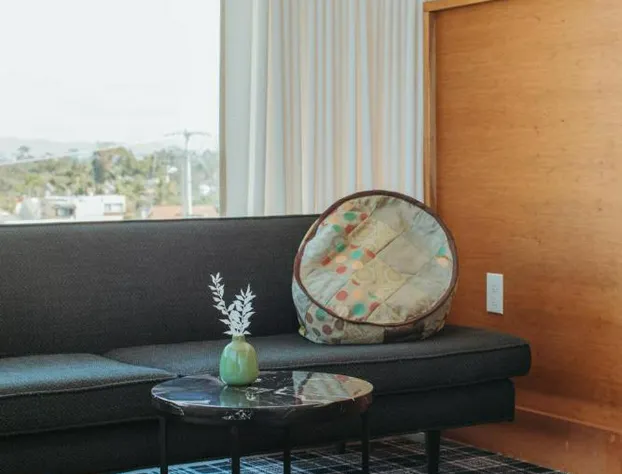 Abpopa Hillcrest hotel detail image 3