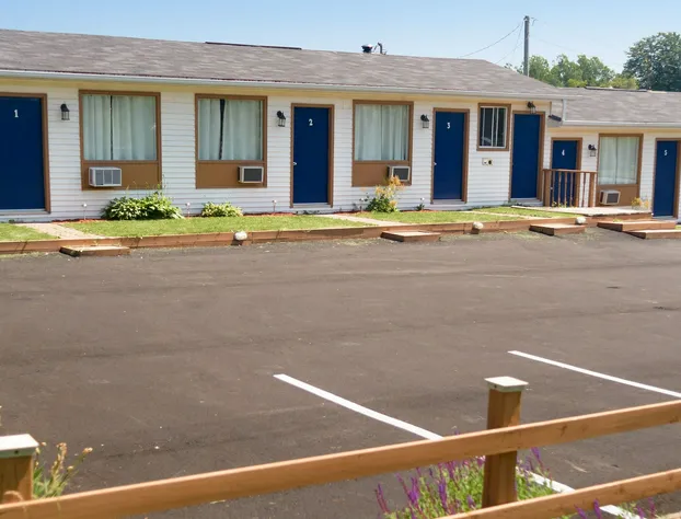 Winds Motel hotel detail image 1