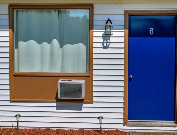 Winds Motel hotel detail image 3