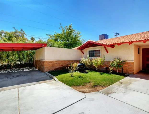 Las Vegas Elegance! Pool Table & Sparkling Pool! Home hotel detail image 2